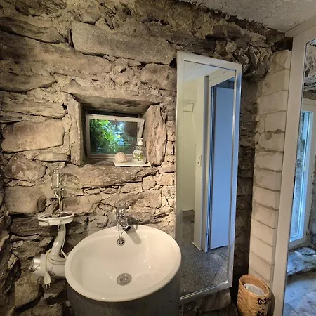 Casa Grillino * Brione sopra Minusio