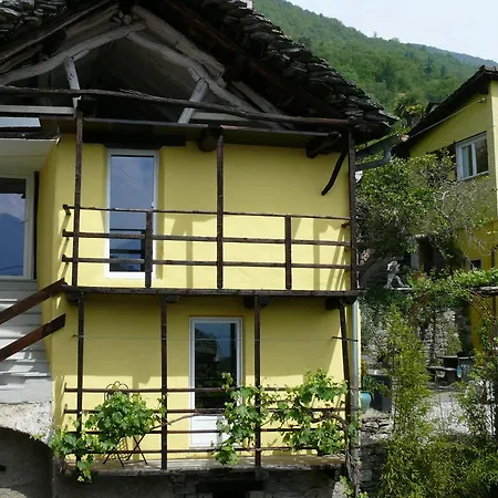 Casa Grillino Brione sopra Minusio